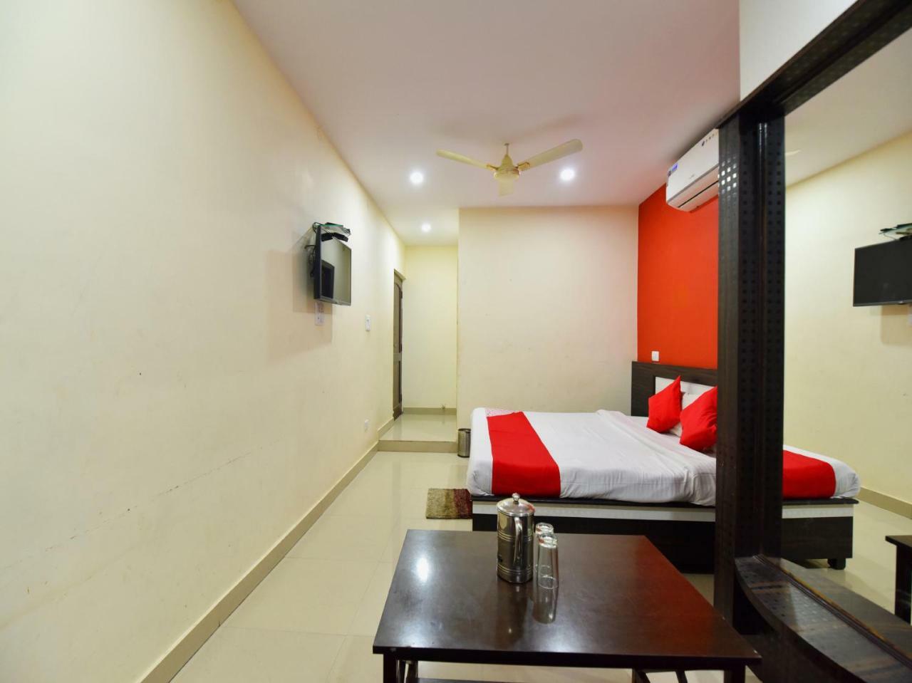 Oyo 28027 Hotel Dhruv ماندي المظهر الخارجي الصورة