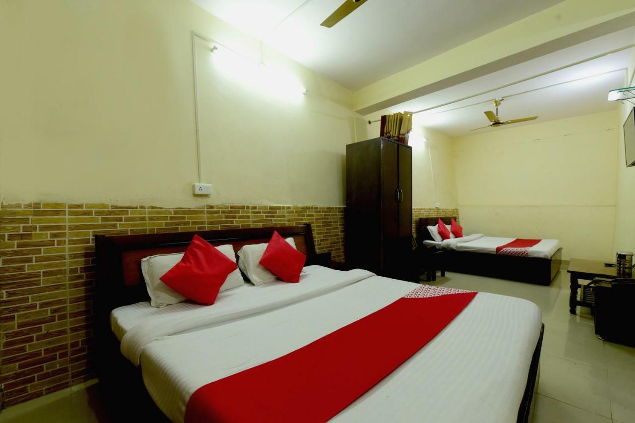 Oyo 28027 Hotel Dhruv ماندي المظهر الخارجي الصورة